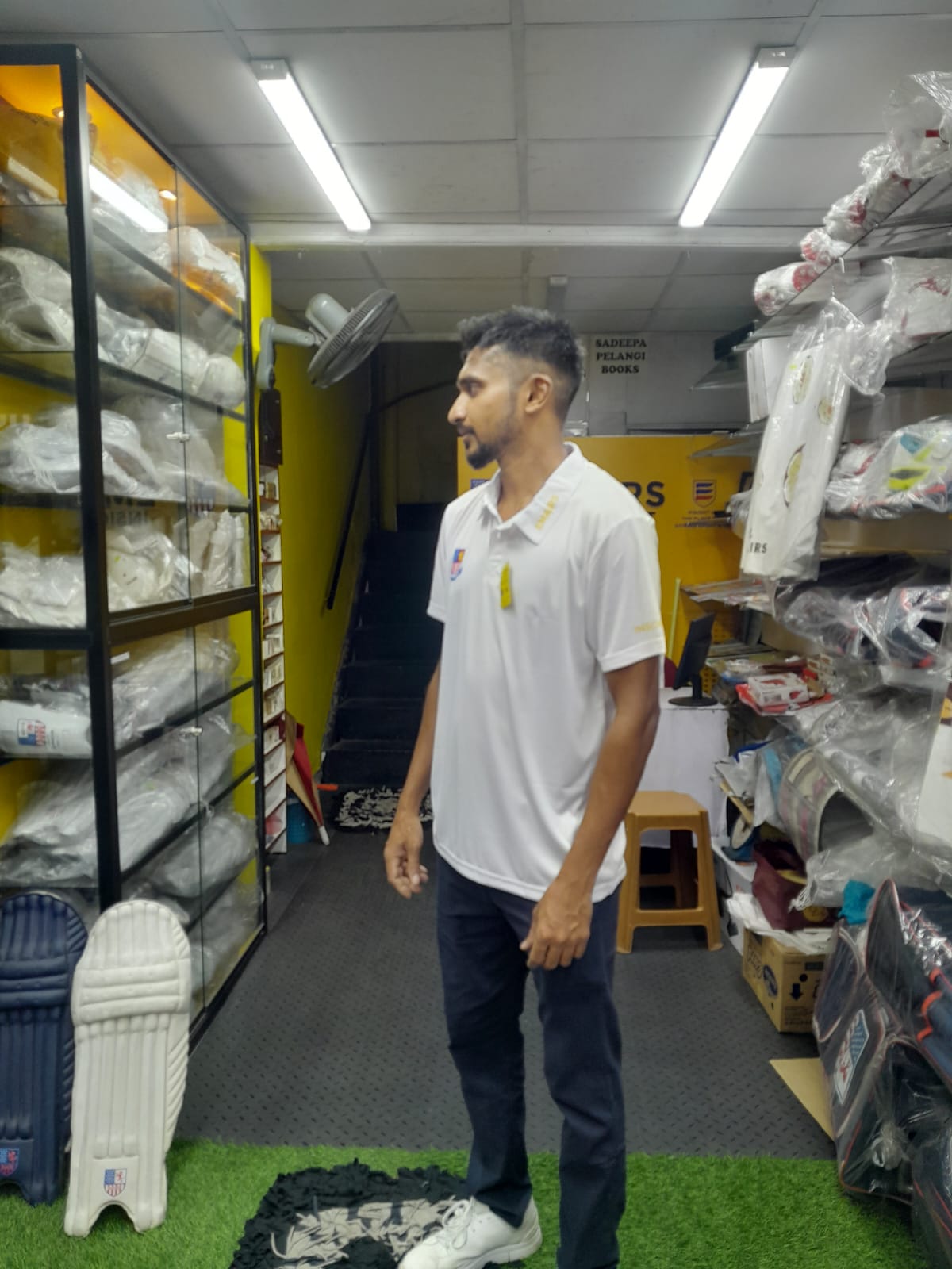 EMAIRS SPORTS USA Cricket Goods Collection 5a - Pure Ceylon Items